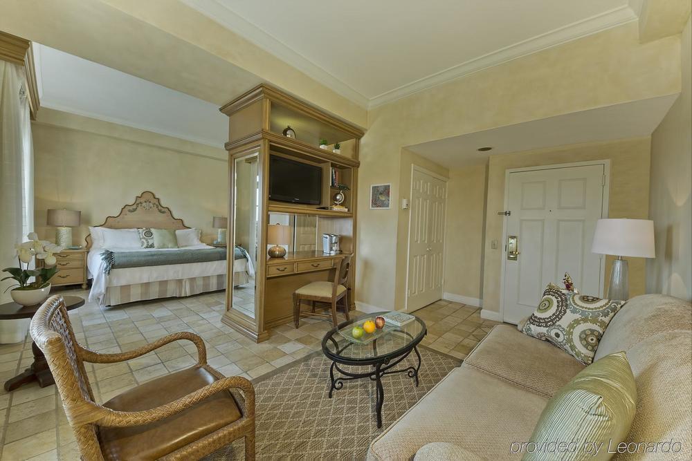 Biltmore Miami Hotel 5*